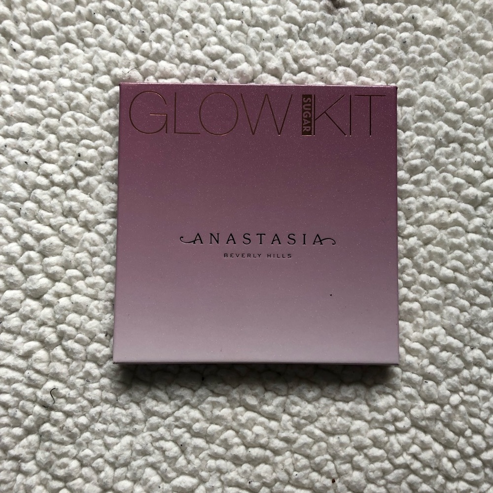 Anastasia glow kit